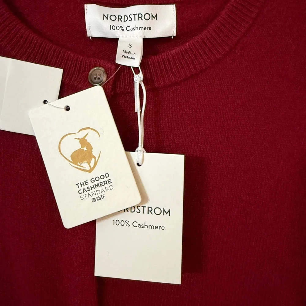 Nordstrom Maroon/Cranberry Crewneck Button Cardigan - Picture 2 of 4
